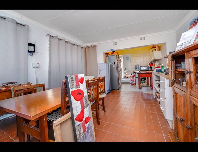 5 BEDROOM HOUSE FOR SALE IN FONTAINEBLEAU